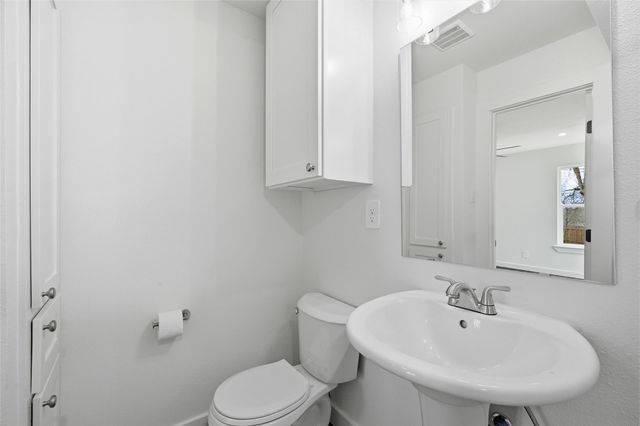 104 N Imperial Drive, Denison, TX 75020