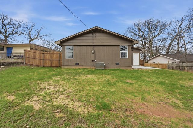 104 N Imperial Drive, Denison, TX 75020