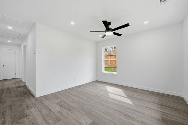 104 N Imperial Drive, Denison, TX 75020