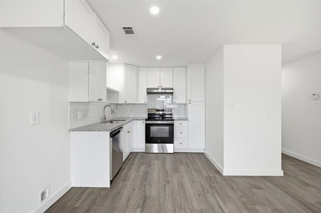 104 N Imperial Drive, Denison, TX 75020