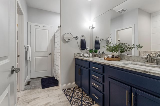 1604 Kassen Avenue, Mahomet, IL 61853