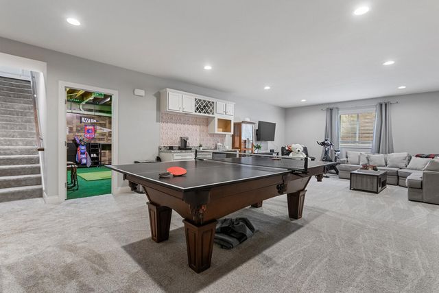 1604 Kassen Avenue, Mahomet, IL 61853