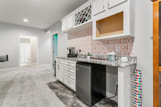 1604 Kassen Avenue, Mahomet, IL 61853