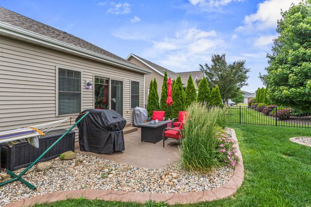 1604 Kassen Avenue, Mahomet, IL 61853