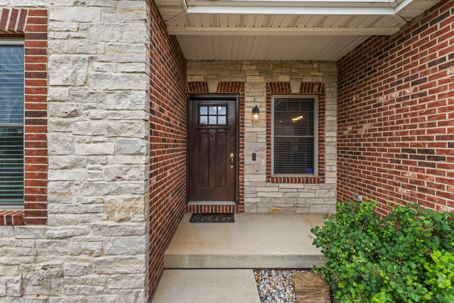 1604 Kassen Avenue, Mahomet, IL 61853