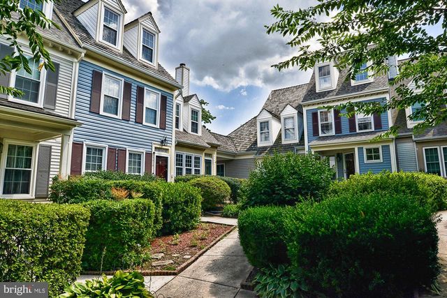 12817 MILL BROOK CT, Woodbridge, VA 22192