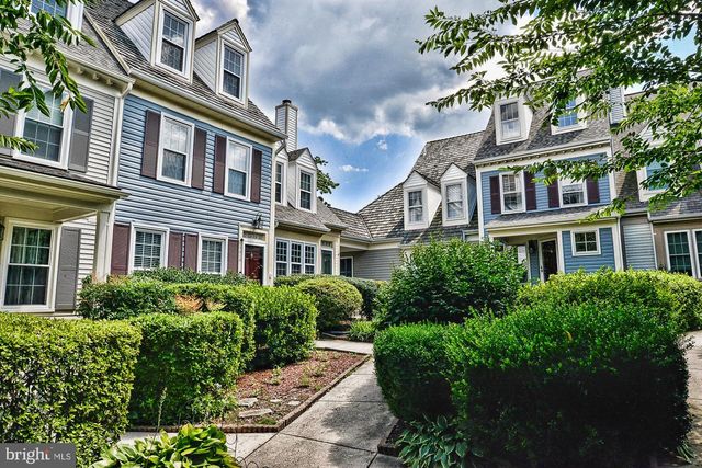 12817 MILL BROOK CT, Woodbridge, VA 22192