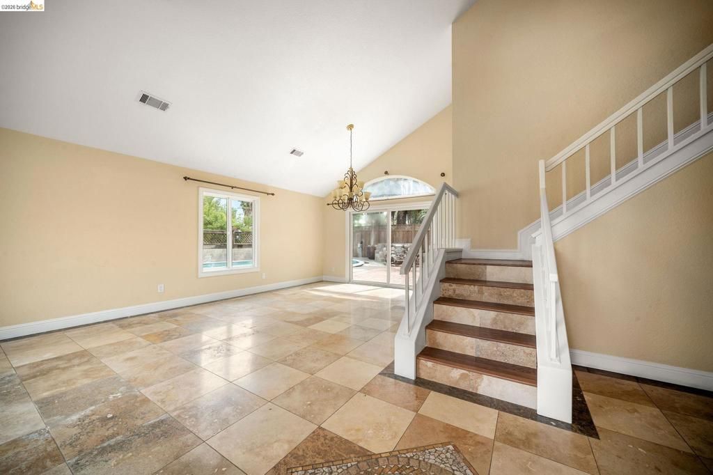 Image 3 of property listing at 2002 Montauk Ct, Discovery Bay, CA 94505