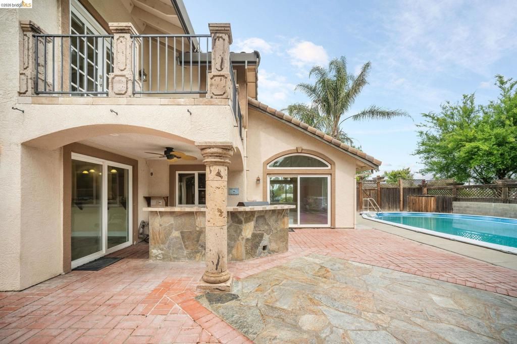Image 36 of property listing at 2002 Montauk Ct, Discovery Bay, CA 94505