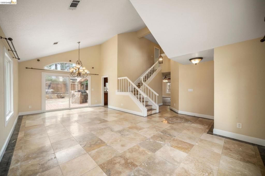 Image 5 of property listing at 2002 Montauk Ct, Discovery Bay, CA 94505