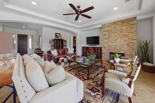 48224 Big Horn Drive, La Quinta, CA 92253