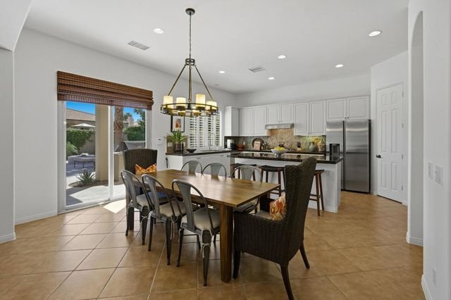 48224 Big Horn Drive, La Quinta, CA 92253