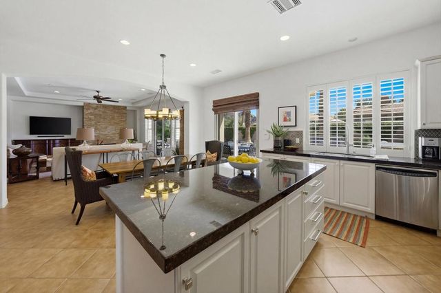 48224 Big Horn Drive, La Quinta, CA 92253