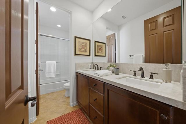 48224 Big Horn Drive, La Quinta, CA 92253