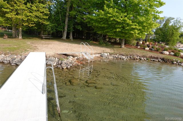 000 Buckridge Court, Milton Township, MI 49676