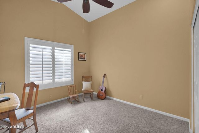 518 S LAGOON Drive, Gilbert, AZ 85233