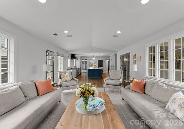 1843 Maryland Avenue, Charlotte, NC 28209