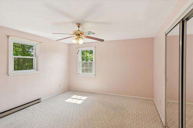 76 Redwood Dr, Agawam, MA 01001