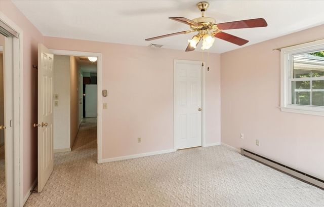 76 Redwood Dr, Agawam, MA 01001