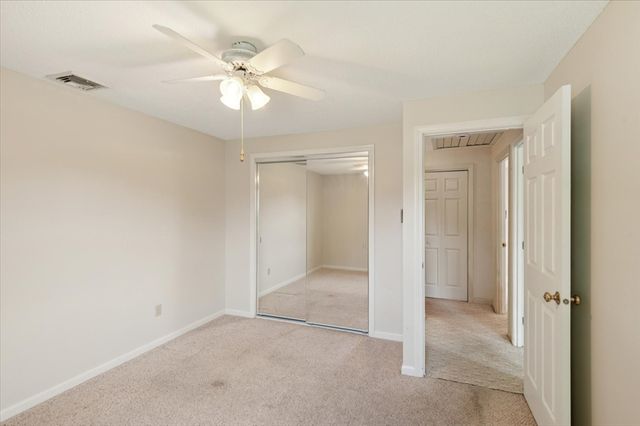76 Redwood Dr, Agawam, MA 01001