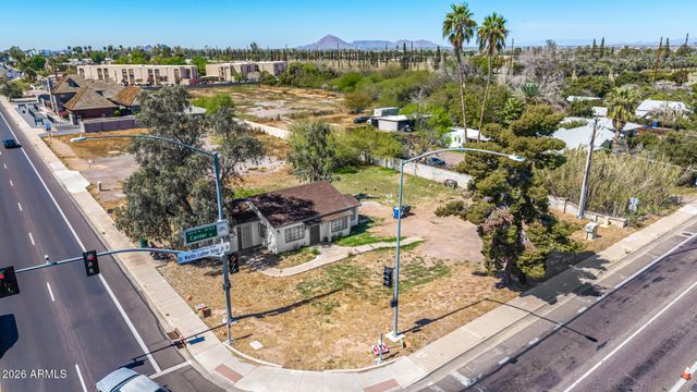 1106 N CENTER Street, Mesa, AZ 85201