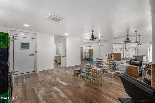 1106 N CENTER Street, Mesa, AZ 85201