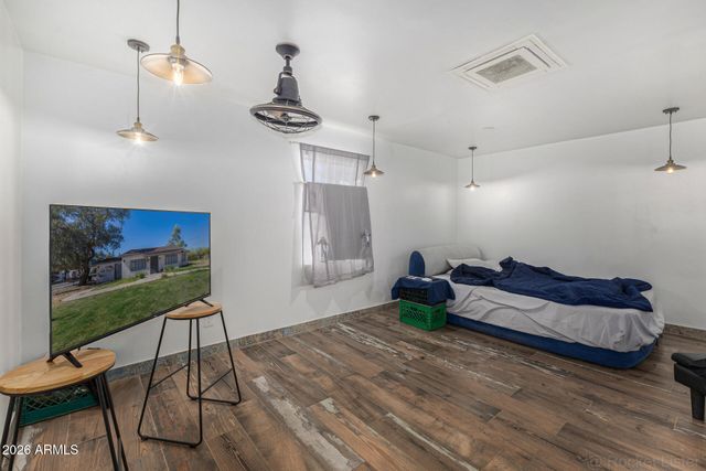 1106 N CENTER Street, Mesa, AZ 85201