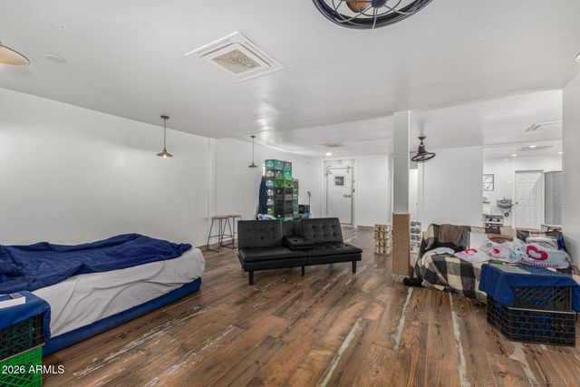 1106 N CENTER Street, Mesa, AZ 85201