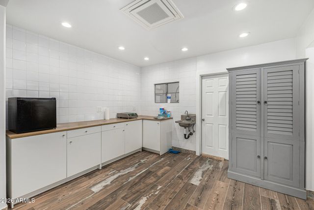 1106 N CENTER Street, Mesa, AZ 85201