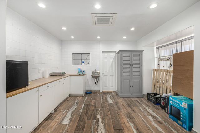 1106 N CENTER Street, Mesa, AZ 85201