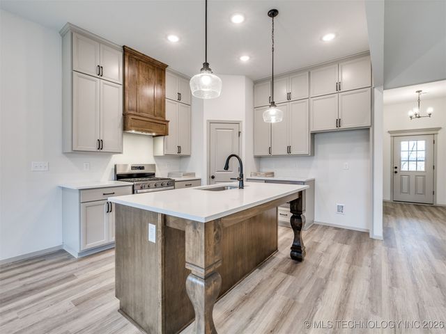 14757 S College Place, Bixby, OK 74008