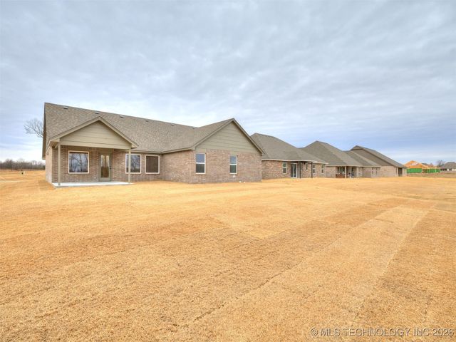 14757 S College Place, Bixby, OK 74008