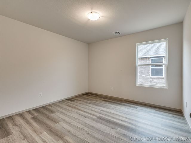 14757 S College Place, Bixby, OK 74008