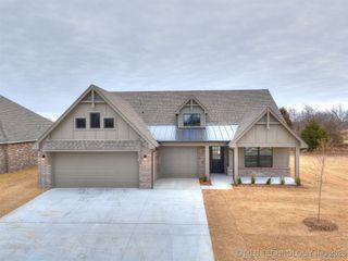 14757 S College Place, Bixby, OK 74008