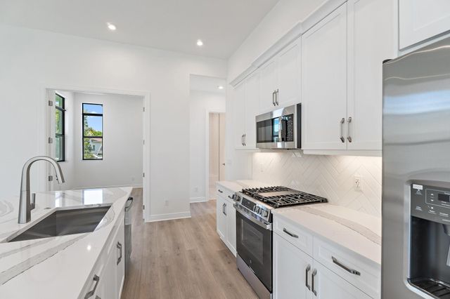 308 SE VIA SANGRO, Port St Lucie, FL 34952