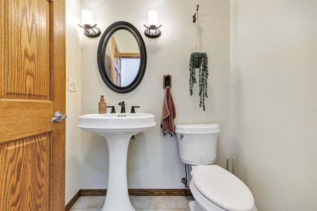 3414 SYNGENTIA WAY, Neenah, WI 54956