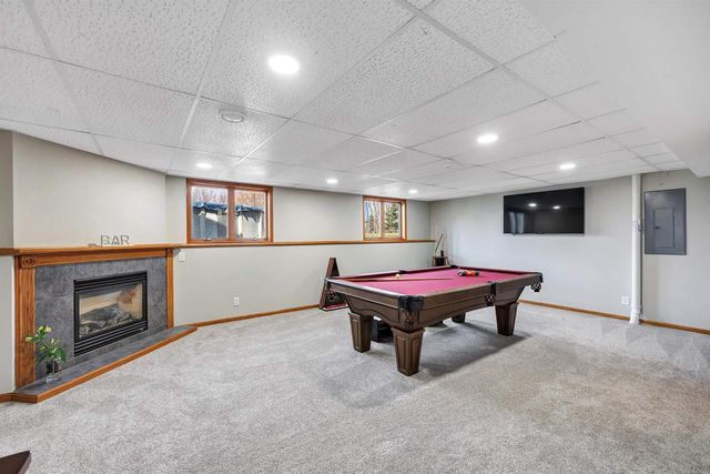 3414 SYNGENTIA WAY, Neenah, WI 54956