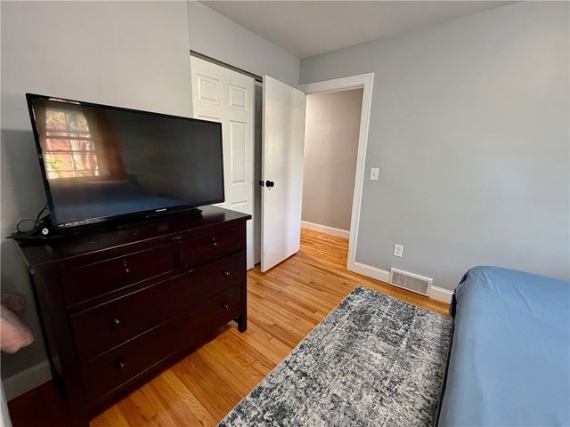 770 Metacom Avenue, Bristol, RI 02809