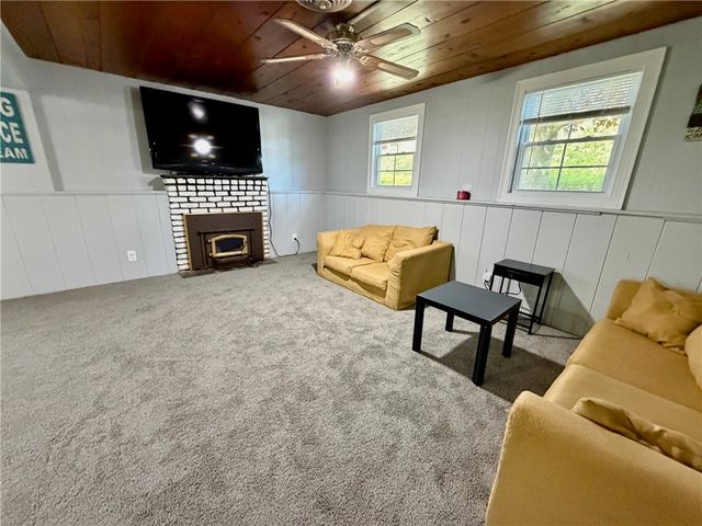 770 Metacom Avenue, Bristol, RI 02809