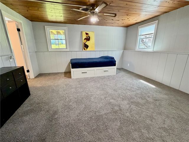 770 Metacom Avenue, Bristol, RI 02809