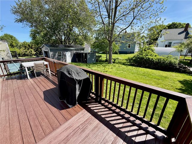 770 Metacom Avenue, Bristol, RI 02809