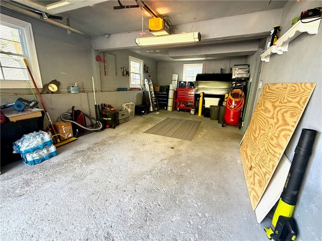 770 Metacom Avenue, Bristol, RI 02809