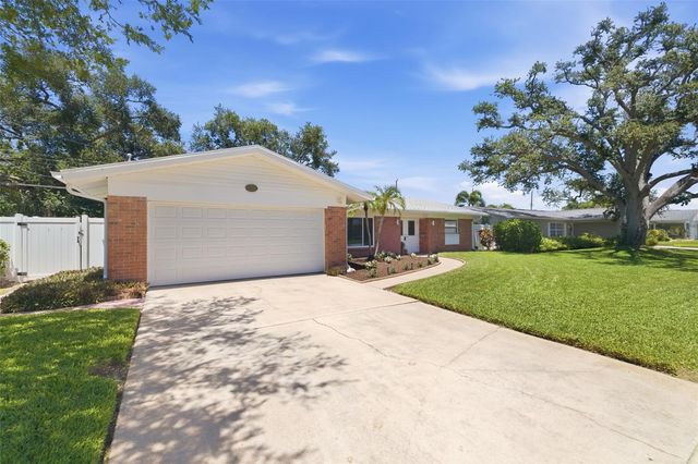 6477 33RD AVENUE N, St Petersburg, FL 33710