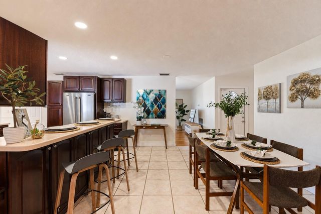 6477 33RD AVENUE N, St Petersburg, FL 33710