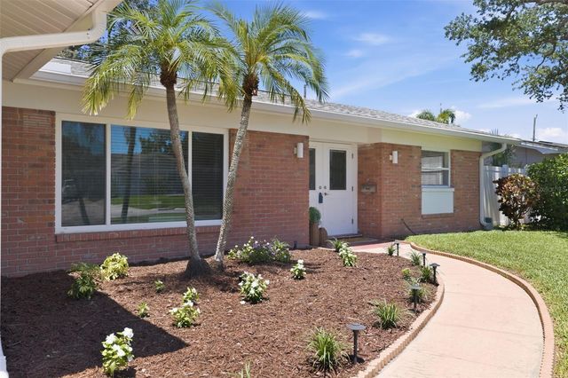 6477 33RD AVENUE N, St Petersburg, FL 33710