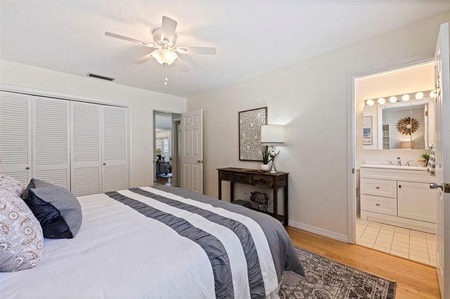 6477 33RD AVENUE N, St Petersburg, FL 33710
