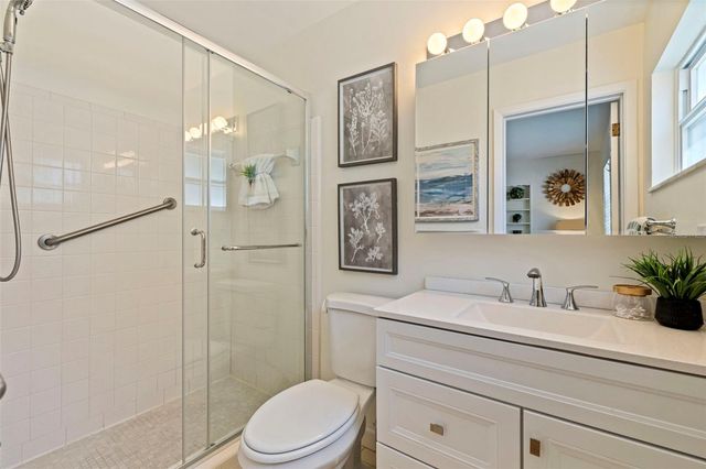 6477 33RD AVENUE N, St Petersburg, FL 33710