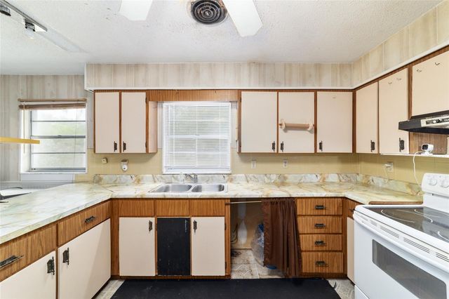 1741 NW 42ND PLACE, Ocala, FL 34475