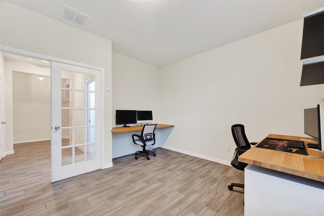 15607 Barton Orchard Lane, Houston, TX 77044