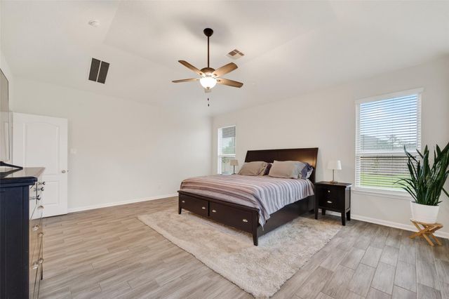 15607 Barton Orchard Lane, Houston, TX 77044